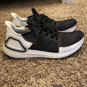 Ultra Boost 19 Shoes